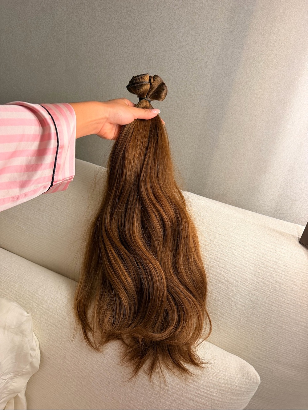 Premium 100% Brazilian Human Hair Extensions — 22–24” Wavy, Bleached, 127g